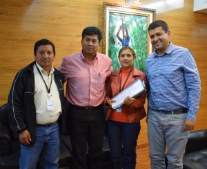 Lee más sobre el artículo Autoridades del municipio de San Pablo de Huacareta reciben DCP