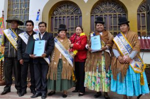 Lee más sobre el artículo El TCP realizó la entrega de la Declaratoria de Constitucionalidad del proyecto de Carta Orgánica Municipal de Copacabana