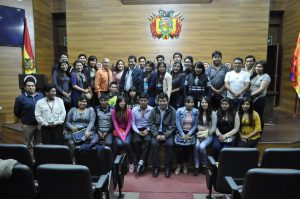 Lee más sobre el artículo TCP recibe la visita de estudiantes de la Carrera de Derecho de la Universidad Técnica de Oruro