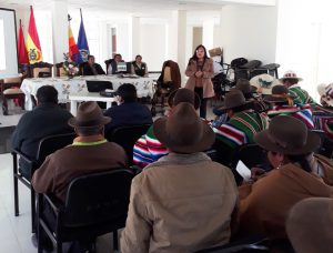 Lee más sobre el artículo Magistrada Amusquivar participó como expositora en Curso Taller realizado en Huanuni