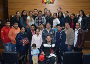 Lee más sobre el artículo Universitarios de Riberalta participan de Curso Taller en el TCP de Bolivia