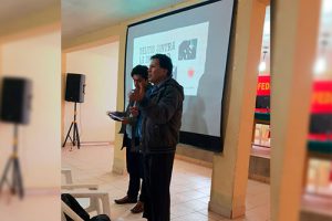 Lee más sobre el artículo Maestros Rurales y Urbanos de Uyuni reciben información sobre proceso administrativo disciplinario en el Magisterio y AAC