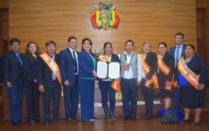 Lee más sobre el artículo Magistrados del TCP entregaron las primeras Declaraciones Constitucionales Plurinacionales de cartas orgánicas a los municipios de Mairana y Comarapa