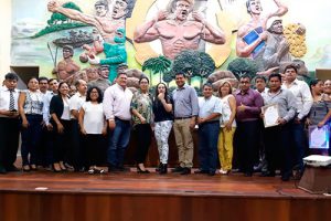 Lee más sobre el artículo Magistrado Espada recibe reconocimiento de la Universidad Amazónica de Pando