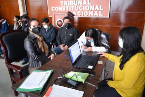 Lee más sobre el artículo TRIBUNAL CONSTITUCIONAL PLURINACIONAL SE PREPARA PARA HACER FRENTE A LA QUINTA OLA DEL COVID-19