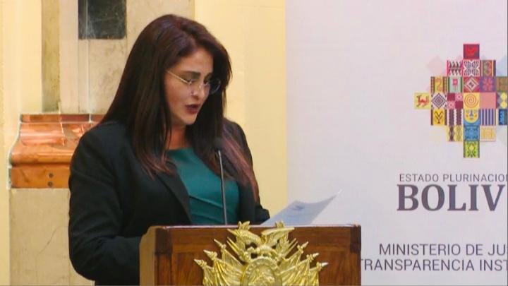 Lee más sobre el artículo MAGISTRADA GALLARDO PARTICIPÓ COMO EXPOSITORA EN EL CONVERSATORIO: “DIÁLOGOS PLURALES PARA LA TRANSFORMACIÓN DE LA JUSTICIA EN BOLIVIA”