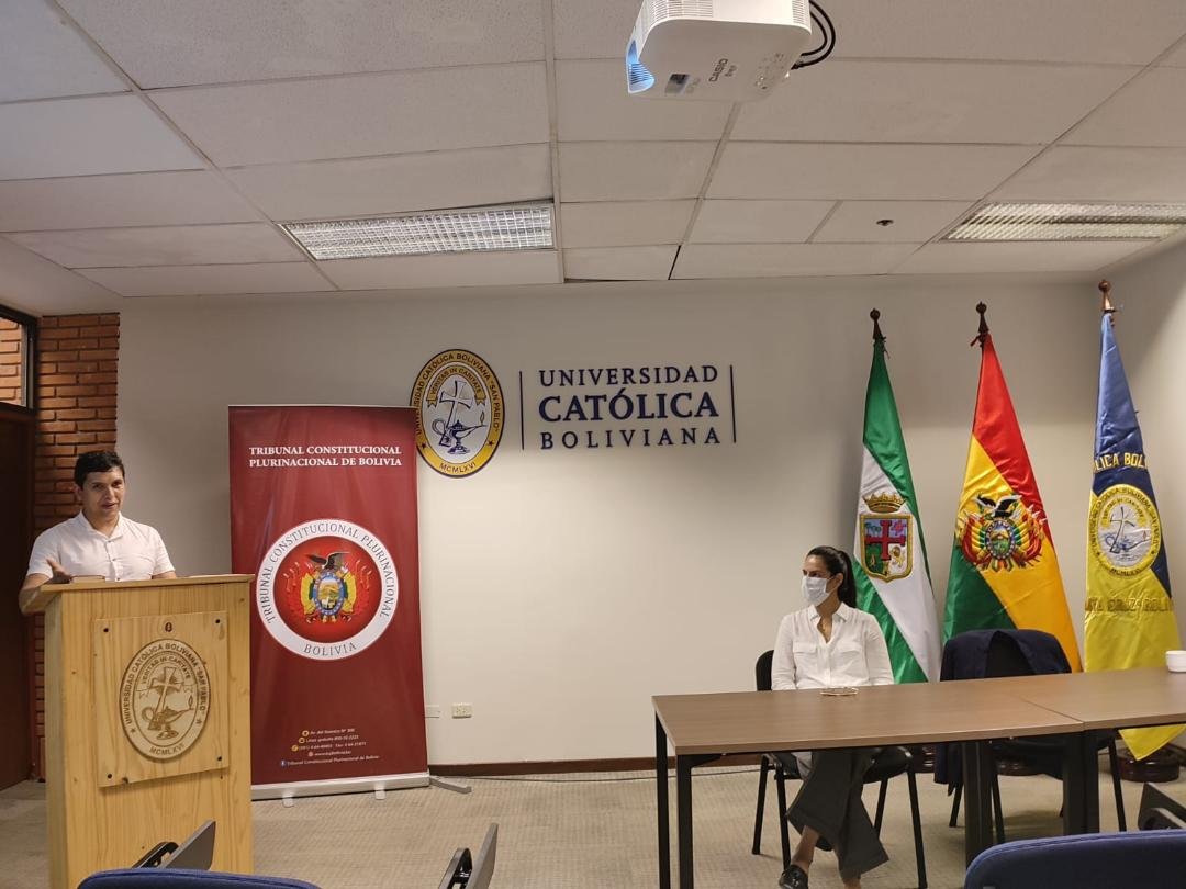 En este momento estás viendo MAGISTRADO CALDERÓN PARTICIPÓ COMO EXPOSITOR EN SEMINARIO JURÍDICO REALIZADO EN LA UNIVERSIDAD CATÓLICA “SAN PABLO REGIONAL SANTA CRUZ”