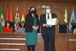 Lee más sobre el artículo MAGISTRADA GALLARDO PARTICIPÓ EN EL CURSO GESTIÓN SOSTENIBLE DE LOS RECURSOS NATURALES RENOVABLES, FRENTE AL CAMBIO CLIMÁTICO DESDE LA JURISDICCIÓN AGROAMBIENTAL