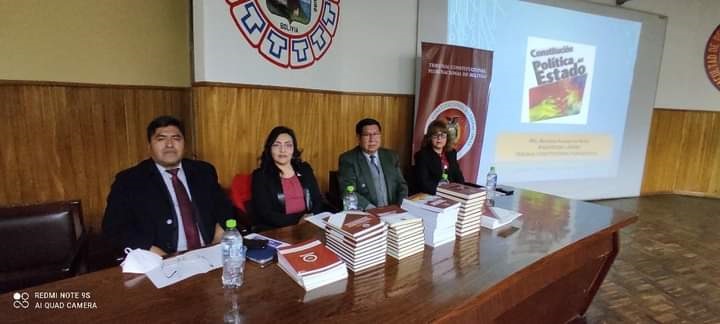 Lee más sobre el artículo MAGISTRADA AMUSQUIVAR PARTICIPÓ COMO EXPOSITORA EN LAS «PRIMERAS JORNADAS JURÍDICAS 2022» ORGANIZADAS POR LA ASOCIACIÓN DE MUJERES PROFESIONALES ABOGADAS DE ORURO «A.M.P.A.O.»