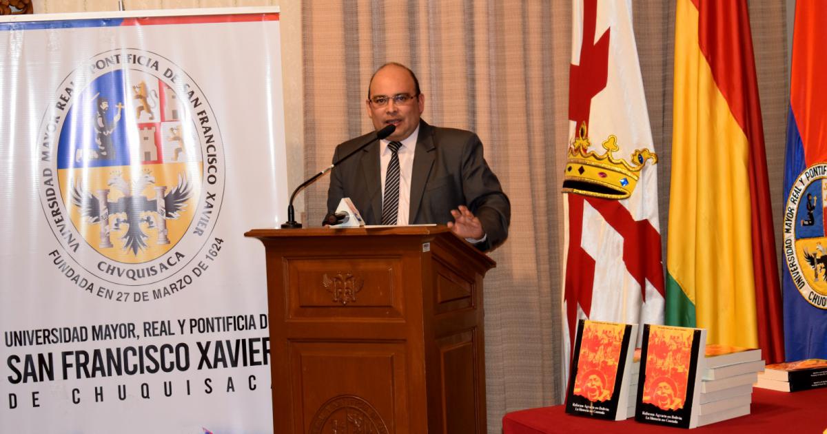 En este momento estás viendo PRESIDENTE DEL TCP COMENTÓ EL LIBRO: “REFORMA AGRARIA EN BOLIVIA: LA HISTORIA NO CONTADA”, DE JUAN MANUEL NAVARRO AMELLER Y RAMÓN ROCHA MONROY