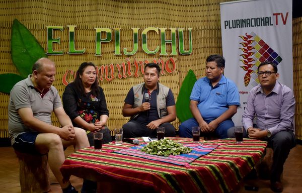 Lee más sobre el artículo MAGISTRADA BRIGIDA VARGAS Y ABOGADOS DE DESPACHO PARTICIPARON DE ENTREVISTA EN “RADIO Y TELEVISIÓN COMUNITARIA SAPECHO” DEL MUNICIPIO DE PALOS BLANCOS EN EL DEPARTAMENTO DE LA PAZ
