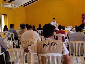 Lee más sobre el artículo MAGISTRADO CARLOS CALDERÓN MEDRANO PARTICIPÓ COMO EXPOSITOR EN EL SEMINARIO “CONSTITUCIÓN, ESTRUCTURA DEL ESTADO PLURINACIONAL DE BOLIVIA”, REALIZADO EN LA CIUDAD DE SANTA CRUZ