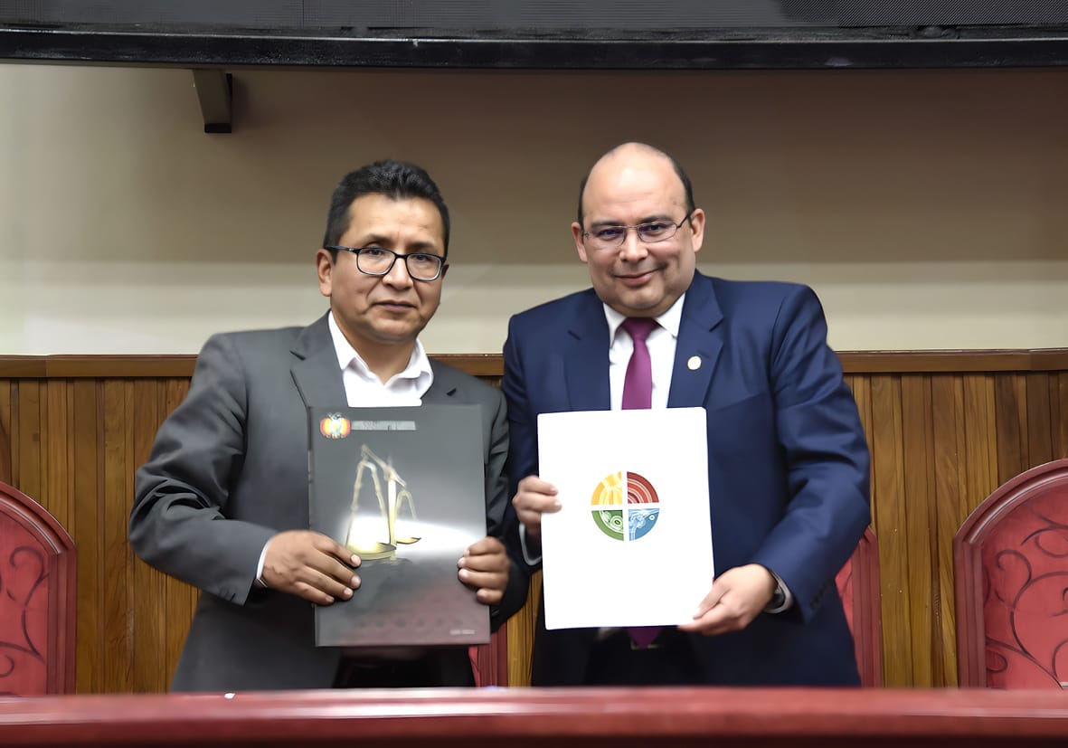 Lee más sobre el artículo TCP Y DEFENSORÍA DEL PUEBLO SUSCRIBEN CONVENIO DE COOPERACIÓN ACADÉMICA