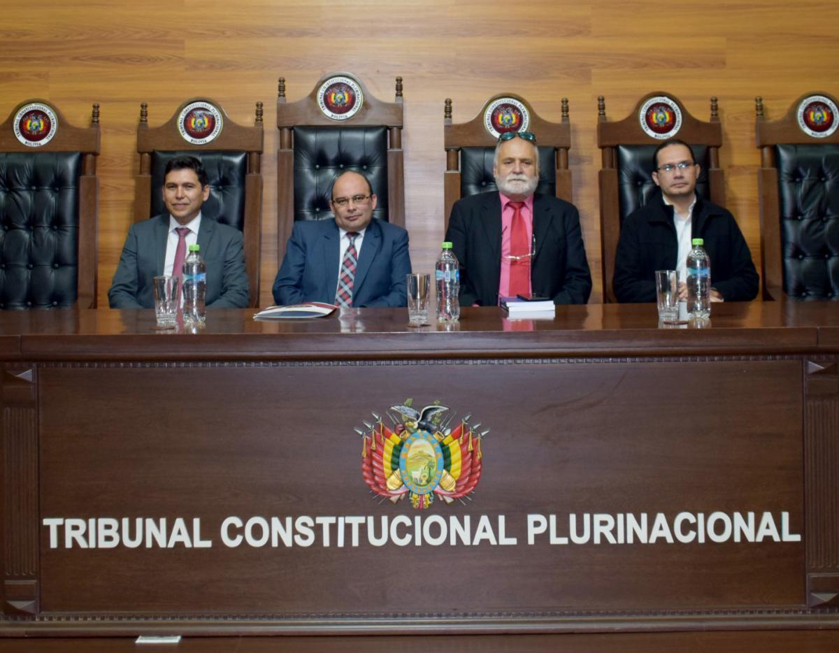 Lee más sobre el artículo TCP RECIBE VISITA DE ESTUDIANTES DE LA CARRERA DE DERECHO DE LA UNIVERSIDAD PRIVADA DE SANTA CRUZ DE LA SIERRA