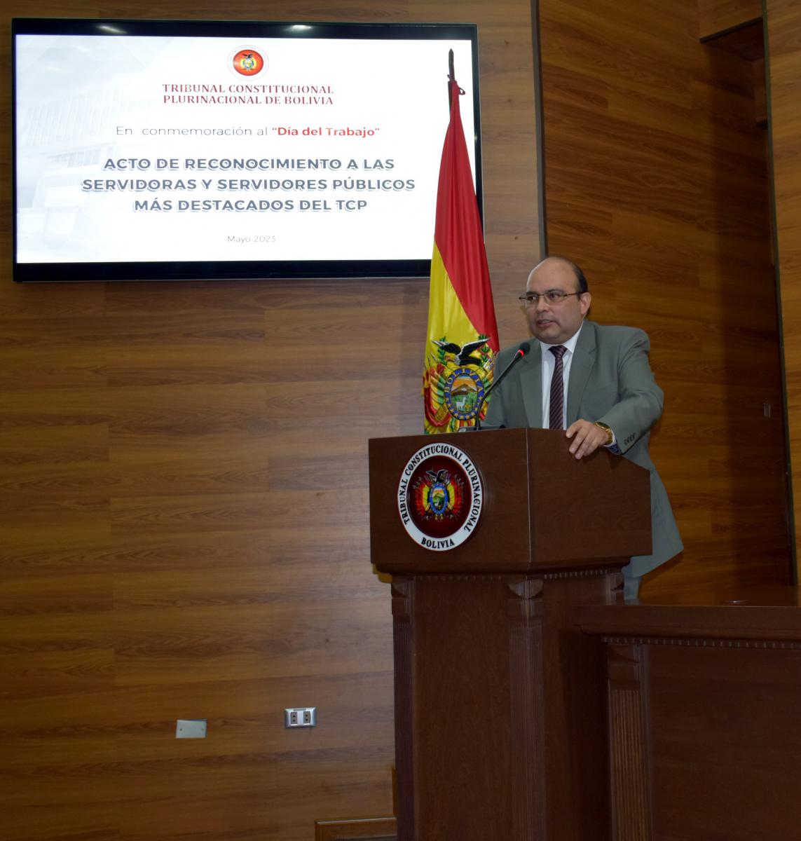 En este momento estás viendo TCP RECONOCE COMPROMISO LABORAL DE SUS SERVIDORAS Y SERVIDORES, EN UN ACTO ESPECIAL REALIZADO EN CONMEMORACIÓN AL “DÍA DEL TRABAJO”