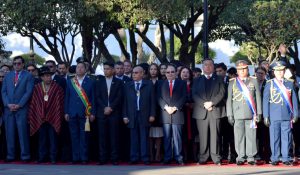 Lee más sobre el artículo PRESIDENTE Y MAGISTRADOS DEL TCP RINDIERON HOMENAJE A LOS 198 AÑOS DE INDEPENDENCIA DE BOLIVIA
