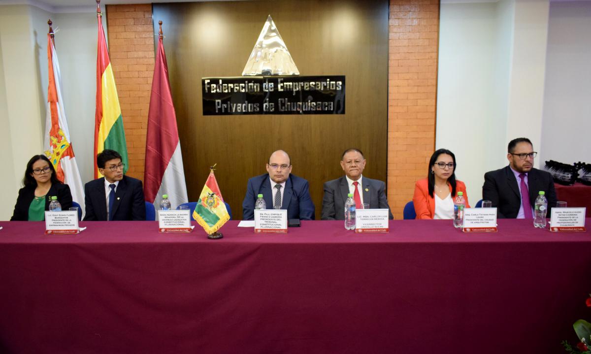 En este momento estás viendo PRESIDENTE DEL TCP PARTICIPÓ EN EL ACTO ACADÉMICO DE CONMEMORACIÓN DE LOS 35 AÑOS DE VIDA INSTITUCIONAL DE UNIVALLE
