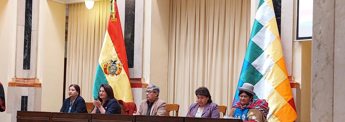 Lee más sobre el artículo MAGISTRADA KAREM GALLARDO PARTICIPÓ EN EL ENCUENTRO Y CIERRE DEL PRIMER CICLO DE CONVERSATORIOS: “TIEMPOS DE DIÁLOGO DESDE LAS MUJERES HACIA EL BICENTENARIO POR EL VIVIR BIEN”