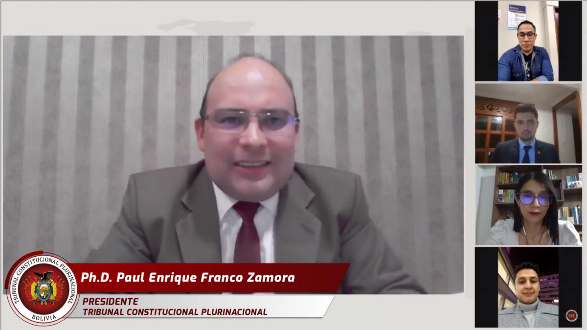 Lee más sobre el artículo PRIMER ENCUENTRO INTERNACIONAL DE SEMILLEROS DE INVESTIGACIÓN DEL ÁREA JURÍDICA CONCLUYE CON LA PRESENTACIÓN DE LA “REVISTA SEMILLERO”