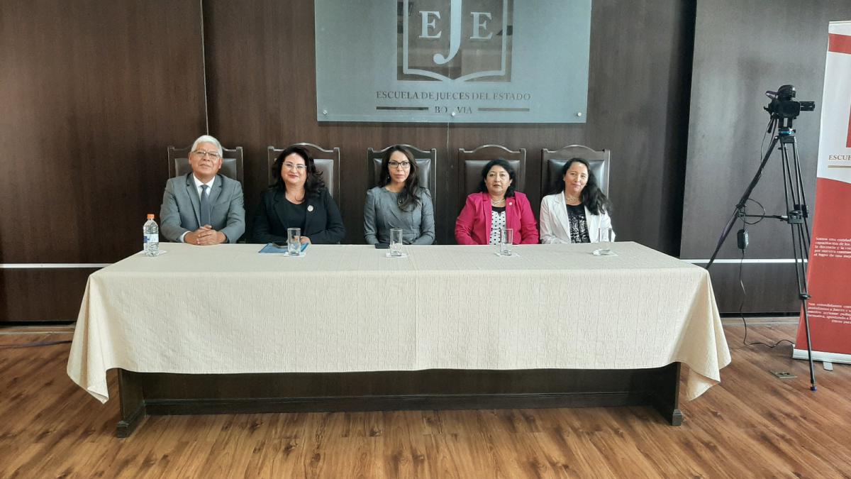 Lee más sobre el artículo COMITÉ DE GÉNERO DEL ÓRGANO JUDICIAL Y TCP PREMIÓ A LAS JUEZAS Y JUECES GANADORES DE LAS 3 MEJORES SENTENCIAS CON PERSPECTIVA DE GÉNERO