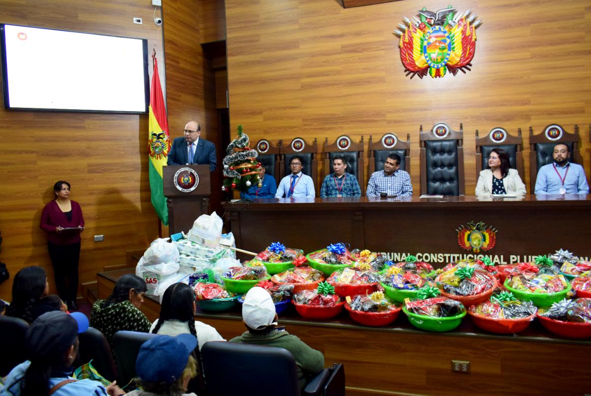 Lee más sobre el artículo TCP REALIZÓ LA ENTREGA DE CANASTONES, AYUDA BENÉFICA Y SOLIDARIA A POCOS DÍAS DE CELEBRAR LA NAVIDAD