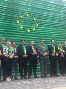 Lee más sobre el artículo MAGISTRADO GONZALO HURTADO ES CONDECORADO CON GALARDÓN A LA GESTIÓN EFICIENTE Y MEDALLA A LA EXCELENCIA EN LA GESTIÓN PÚBLICA 2024