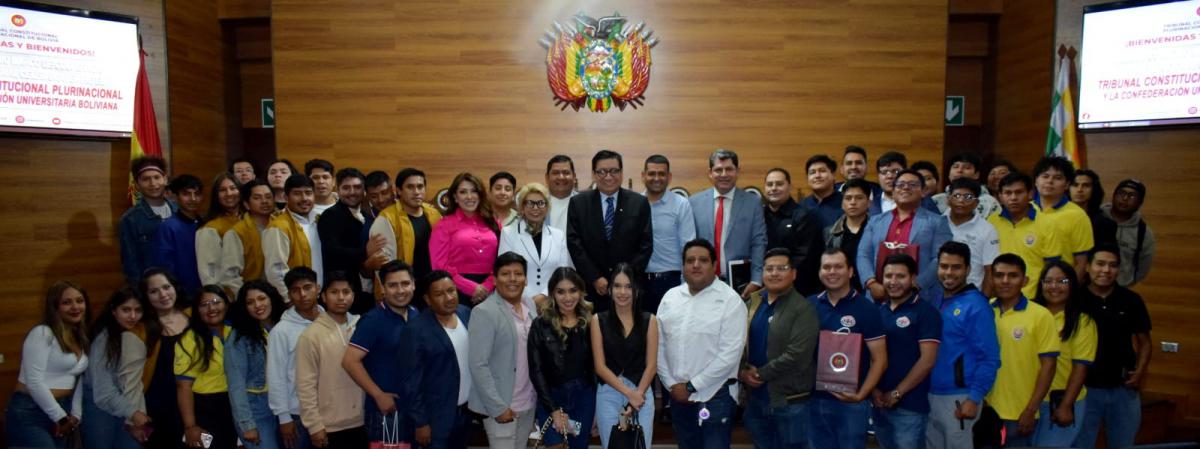 En este momento estás viendo TRIBUNAL PLURINACIONAL Y CONFEDERACIÓN UNIVERSITARIA BOLIVIANA SELLAN HISTÓRICO CONVENIO DE COOPERACIÓN INTERINSTITUCIONAL