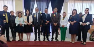 Lee más sobre el artículo MAGISTRADOS DEL TRIBUNAL CONSTITUCIONAL PLURINACIONAL SON DISTINGUIDOS CON EL ESCUDO DE ARMAS DE SUCRE  Y LA EFIGIE DE LOS CERROS SICA SICA Y CHURUQUELLA