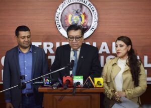 Lee más sobre el artículo TRIBUNAL CONSTITUCIONAL PLURINACIONAL EMITE RESOLUCIÓN QUE RESPALDA LA DEMOCRACIA Y EL PROCESO ELECTORAL EN BOLIVIA