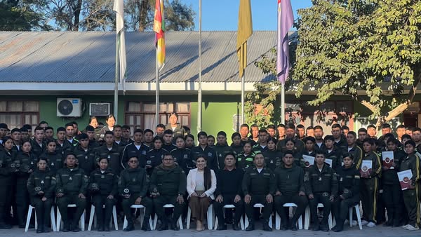 Lee más sobre el artículo 𝐅𝐀𝐒𝐓𝐄𝐂𝐈𝐏𝐎𝐋 𝐆𝐑𝐀𝐍 𝐂𝐇𝐀𝐂𝐎 𝐋𝐋𝐄𝐕𝐀 𝐀𝐃𝐄𝐋𝐀𝐍𝐓𝐄 𝐄𝐋 𝐒𝐄𝐌𝐈𝐍𝐀𝐑𝐈𝐎  ❞𝐋𝐀 𝐏𝐎𝐋𝐈𝐂𝐈𝐀 𝐁𝐎𝐋𝐈𝐕𝐈𝐀𝐍𝐀 𝐘 𝐄𝐋 𝐀𝐂𝐂𝐄𝐒𝐎 𝐀 𝐋𝐀 𝐉𝐔𝐒𝐓𝐈𝐂𝐈𝐀 𝐂𝐎𝐍𝐒𝐓𝐈𝐓𝐔𝐂𝐈𝐎𝐍𝐀𝐋 𝐏𝐋𝐔𝐑𝐈𝐍𝐀𝐂𝐈𝐎𝐍𝐀𝐋❞ 𝐂𝐎𝐍 𝐋𝐀 𝐌𝐀𝐆𝐈𝐒𝐓𝐑𝐀𝐃𝐀 𝐄𝐋𝐈𝐙𝐀𝐁𝐄𝐓𝐇 𝐂𝐎𝐑𝐍𝐄𝐉𝐎 𝐆𝐀𝐋𝐋𝐀𝐑𝐃𝐎