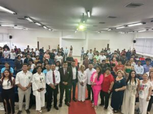 Lee más sobre el artículo 𝐓𝐂𝐏 𝐒𝐀𝐋𝐔𝐃𝐀 𝐋𝐎𝐒 215 𝐀𝐍̃𝐎𝐒 𝐃𝐄𝐋 𝐆𝐑𝐈𝐓𝐎 𝐋𝐈𝐁𝐄𝐑𝐓𝐀𝐑𝐈𝐎 𝐃𝐄 𝐒𝐀𝐍𝐓𝐀 𝐂𝐑𝐔𝐙 𝐂𝐎𝐍 𝐋𝐀 𝐑𝐄𝐀𝐋𝐈𝐙𝐀𝐂𝐈𝐎́𝐍 𝐃𝐄 𝐔𝐍 𝐃𝐈𝐀́𝐋𝐎𝐆𝐎 𝐀𝐂𝐀𝐃𝐄́𝐌𝐈𝐂𝐎 𝐄𝐍 𝐓𝐎𝐑𝐍𝐎 𝐀 𝐏𝐑𝐎𝐏𝐔𝐄𝐒𝐓𝐀𝐒 𝐃𝐄 𝐑𝐄𝐅𝐎𝐑𝐌𝐀 𝐂𝐎𝐍𝐒𝐓𝐈𝐓𝐔𝐂𝐈𝐎𝐍𝐀𝐋