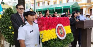 Lee más sobre el artículo TRIBUNAL CONSTITUCIONAL PLURINACIONAL 𝐑𝐈𝐍𝐃𝐄 𝐇𝐎𝐌𝐄𝐍𝐀𝐉𝐄  𝐀𝐋 𝐁𝐄𝐍𝐈 𝐄𝐍 𝐒𝐔 𝟏𝟖𝟑° 𝐀𝐍𝐈𝐕𝐄𝐑𝐒𝐀𝐑𝐈𝐎 𝐃𝐄 𝐂𝐑𝐄𝐀𝐂𝐈𝐎́𝐍 𝐘 𝐏𝐀𝐑𝐓𝐈𝐂𝐈𝐏𝐀 𝐀𝐂𝐓𝐈𝐕𝐀𝐌𝐄𝐍𝐓𝐄 𝐃𝐄𝐋 𝐏𝐑𝐎𝐆𝐑𝐀𝐌𝐀 𝐃𝐄 𝐂𝐎𝐍𝐌𝐄𝐌𝐎𝐑𝐀𝐂𝐈𝐎́𝐍