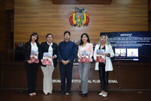 Lee más sobre el artículo 𝐌𝐀𝐆𝐈𝐒𝐓𝐑𝐀𝐃𝐎 𝐁𝐎𝐑𝐈𝐒 𝐀𝐑𝐈𝐀𝐒 𝐉𝐔𝐍𝐓𝐎 𝐀𝐋 𝐄𝐐𝐔𝐈𝐏𝐎 𝐃𝐄 𝐒𝐔 𝐃𝐄𝐒𝐏𝐀𝐂𝐇𝐎 𝐑𝐄𝐂𝐈𝐁𝐈𝐄𝐑𝐎́𝐍 𝐋𝐀 𝐕𝐈𝐒𝐈𝐓𝐀 𝐃𝐄 𝐋𝐎𝐒 𝐄𝐒𝐓𝐔𝐃𝐈𝐀𝐍𝐓𝐄𝐒 𝐘 𝐃𝐎𝐂𝐄𝐍𝐓𝐄𝐒 𝐃𝐄 𝐋𝐀 𝐔𝐍𝐈𝐕𝐄𝐑𝐒𝐈𝐃𝐀𝐃 𝐒𝐀𝐋𝐄𝐒𝐈𝐀𝐍𝐀 𝐃𝐄 𝐁𝐎𝐋𝐈𝐕𝐈𝐀