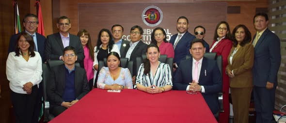 Lee más sobre el artículo 𝐄𝐧𝐜𝐮𝐞𝐧𝐭𝐫𝐨 𝐇𝐢𝐬𝐭ó𝐫𝐢𝐜𝐨 𝐩𝐚𝐫𝐚 𝐓𝐫𝐚𝐧𝐬𝐟𝐨𝐫𝐦𝐚𝐫 𝐥𝐚 𝐉𝐮𝐬𝐭𝐢𝐜𝐢𝐚 𝐂𝐨𝐧𝐬𝐭𝐢𝐭𝐮𝐜𝐢𝐨𝐧𝐚𝐥.