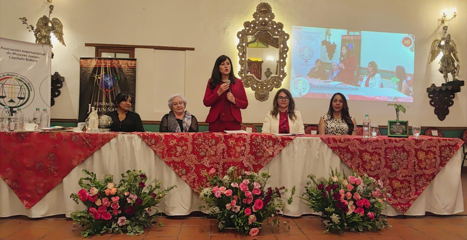 En este momento estás viendo Un reconocimiento que fortalece el liderazgo de las mujeres en la justicia