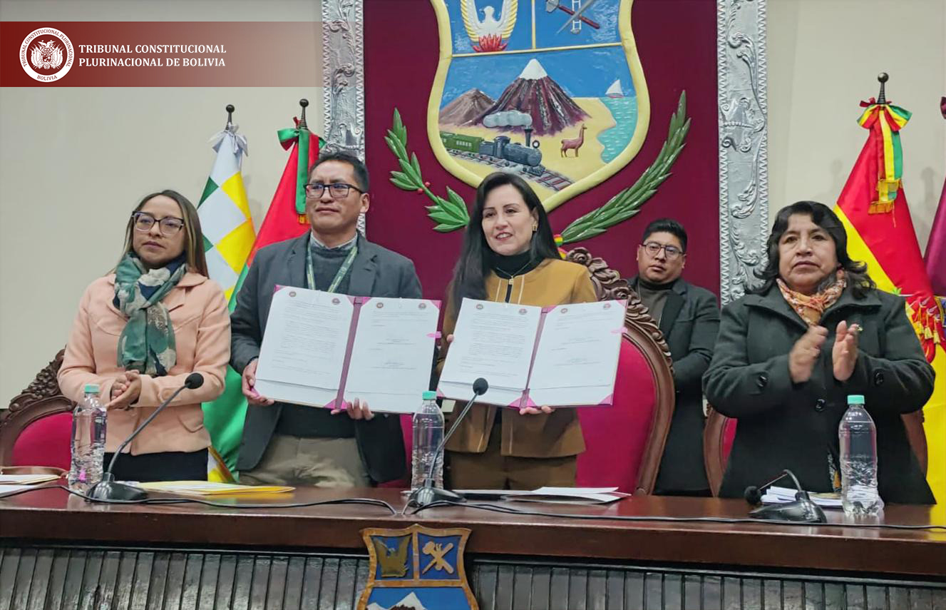 En este momento estás viendo Tribunal Constitucional Plurinacional y Asamblea Legislativa Departamental de Oruro suscribieron convenio para fortalecer el proceso autonómico y la formación constitucional