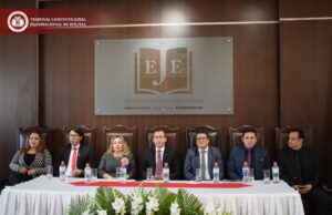 Lee más sobre el artículo 𝟮𝟲 𝗮ñ𝗼𝘀 𝗳𝗼𝗿𝗺𝗮𝗻𝗱𝗼 𝗽𝗿𝗼𝗳𝗲𝘀𝗶𝗼𝗻𝗮𝗹𝗲𝘀 𝗽𝗮𝗿𝗮 𝗹𝗮 𝗷𝘂𝘀𝘁𝗶𝗰𝗶𝗮 𝗯𝗼𝗹𝗶𝘃𝗶𝗮𝗻𝗮